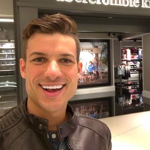 Meet your Posher, Micah